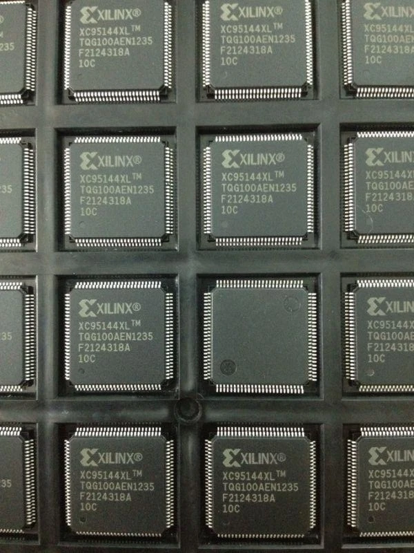 China Direct Sale Supplier Programmable Logic Electronics Components Integrated Circuit Module XC95144XL-10TQ100