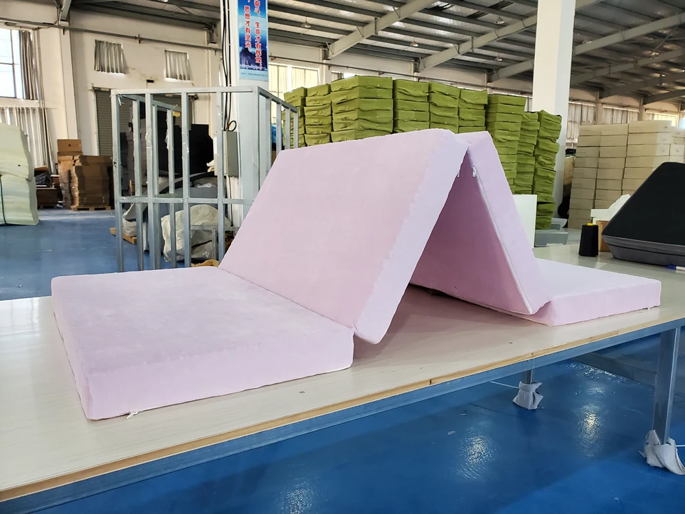 Wholesale Outdoor Travel foldable sponge mattresses Charcoal foam tri-fold mattress