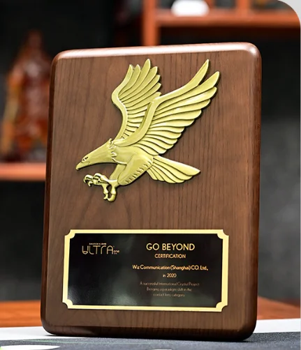 Focus Custom Aviation Aluminum Walnut Diamond Crystal Sport Trophy Cup Metal Plastic Resin Acrylic Trophy Award