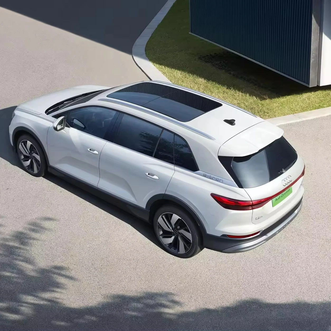 2024 new energy vehicle for Audi Q5 e-tron pure electric vehicle high-speed medium and large SUV Audi e-tron low price wholesale