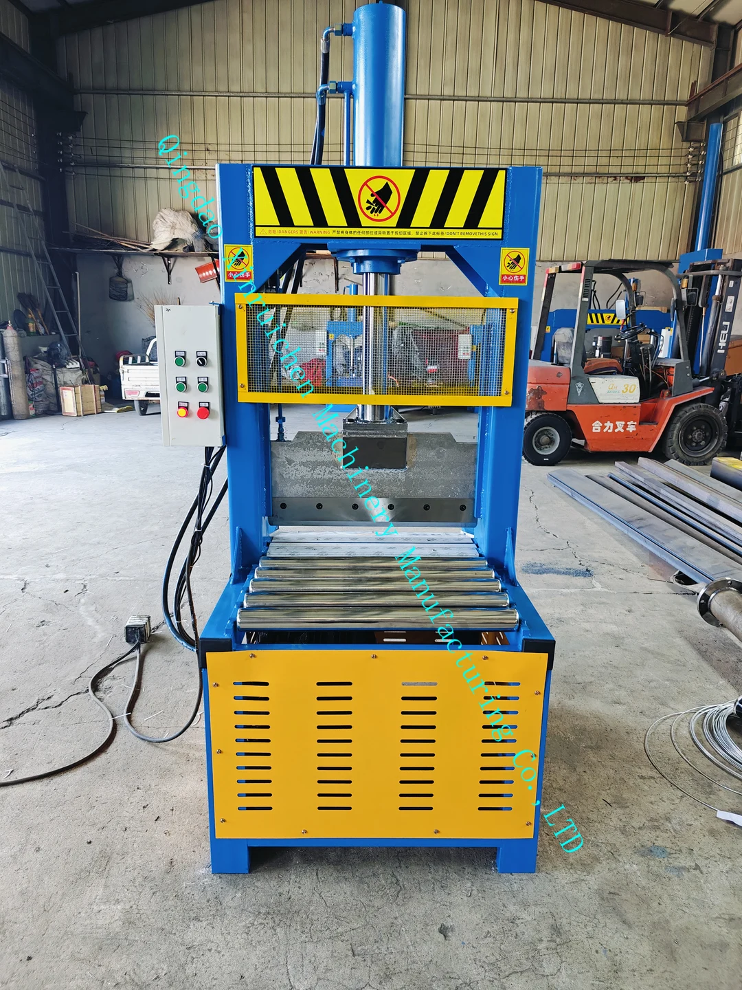 XQL-80 Vertical Rubber bale Cutter with table/rubber splitter