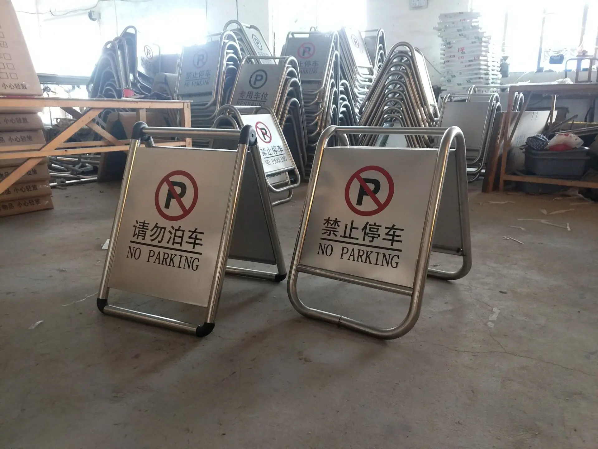 Portable Folding 201 Stainless Steel Parking Warning Sign Traffic Sign