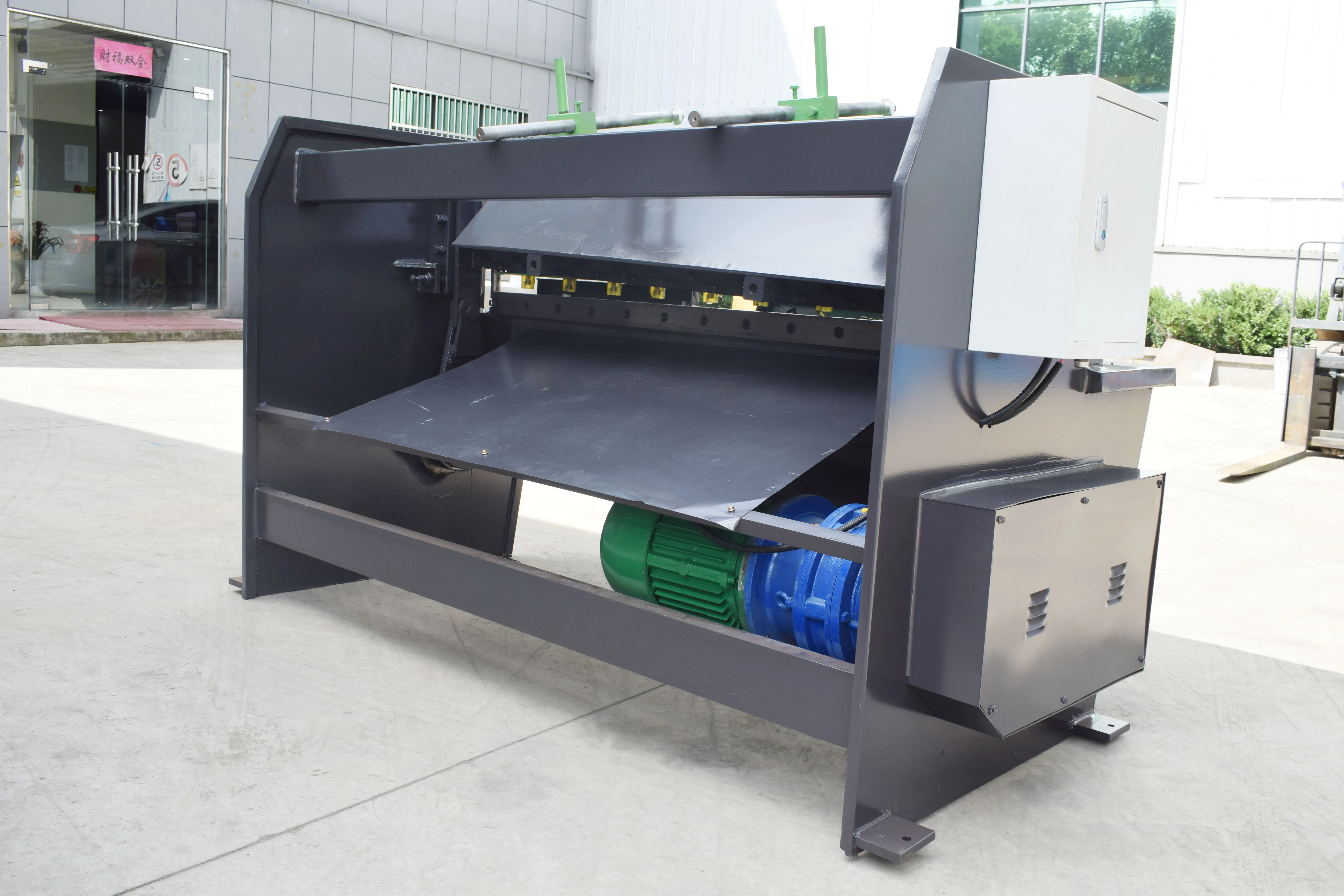 high quality Q11G-6x1600 Iron steel plate 1500MM Mechanical electric Shearing Machine Guillotine price