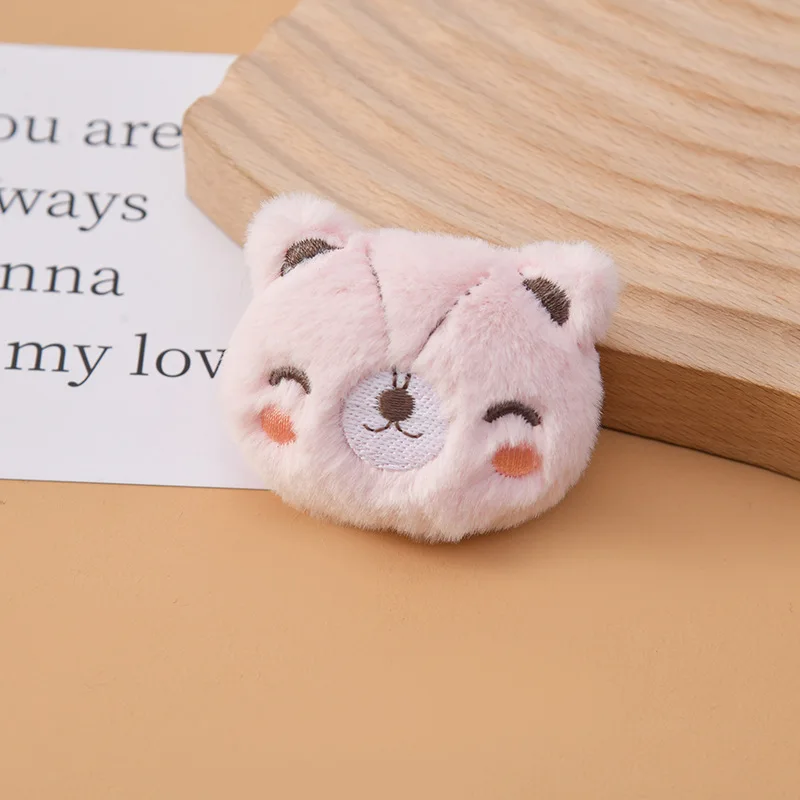 New Arrival Cotton Color Fox Fur Three -Dimensional Cute Fabric Smile Bear Doll Handmade Embroidery Doll Brooch Accessories
