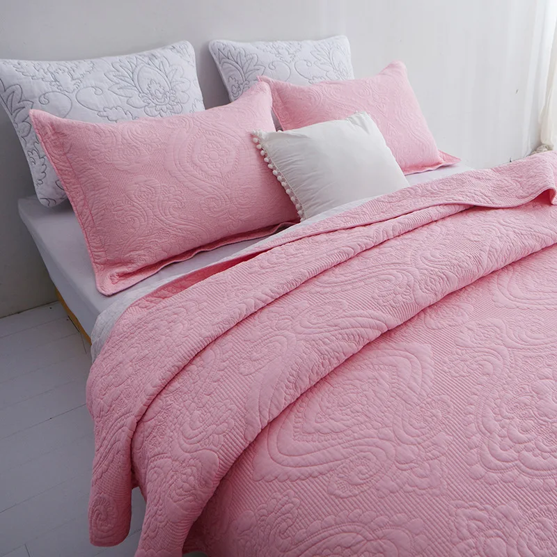 
Pink Color Cotton Fabric Vase Design Embroidery Bedspread Quilt 