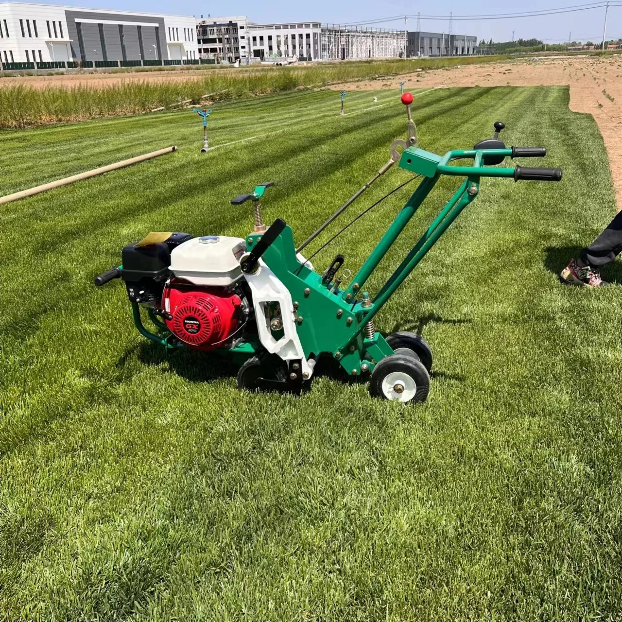 High quality 9.0HP Lawn sod cutters transplant machine Turf cutting equipment