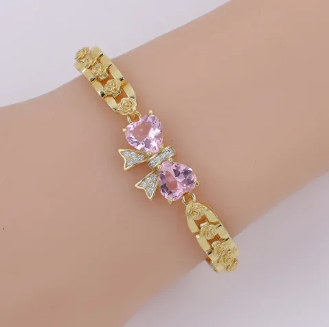 Женский браслет из драгоценных камней