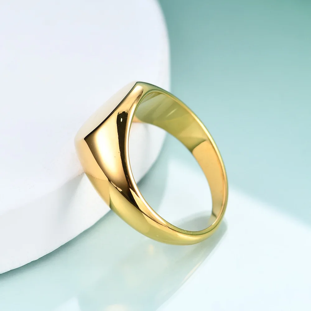 New High Polish 18k Gold Plated Plain Oval Signet Ring Fashion Individuality Stainless Steel Oval Stamp Ring For Women Man
