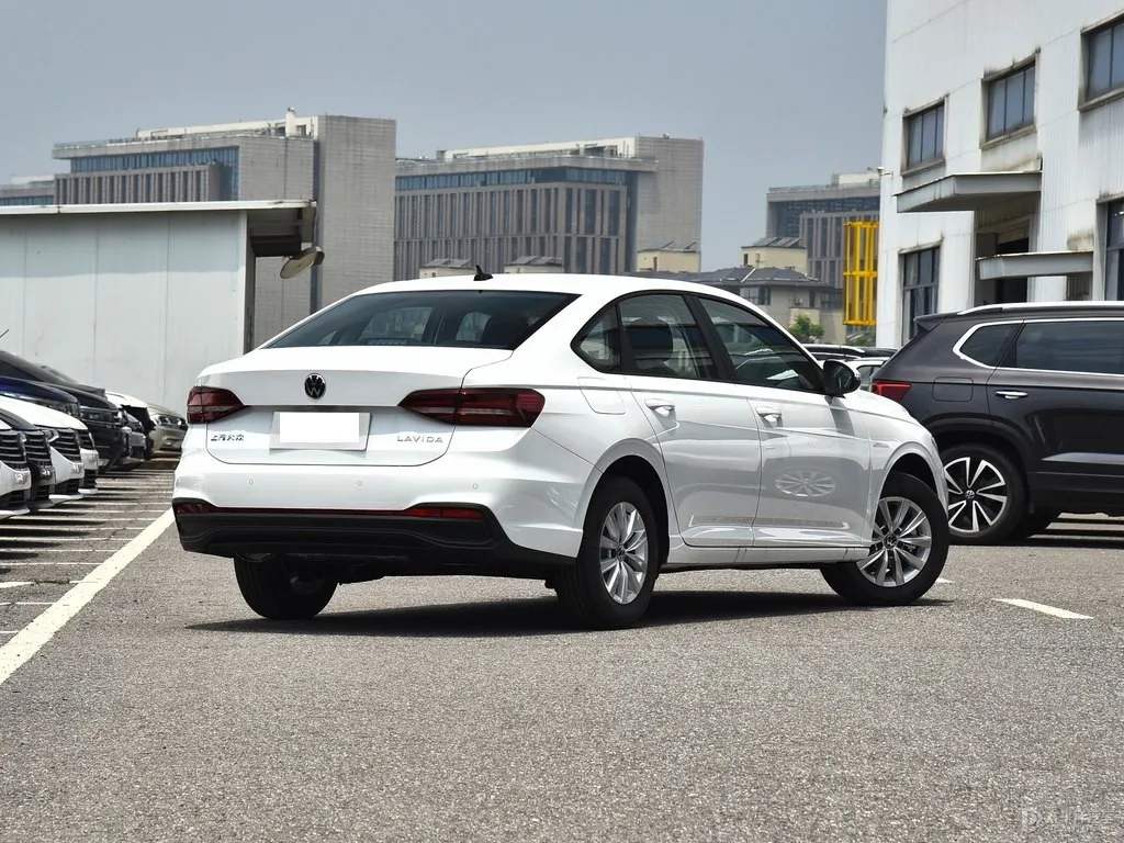Lavida Lavida The 2023 Volkswagen Lavida 278km 4-door 5-seat Hatchback White Sedan Petrol Car Volkswagen Bora