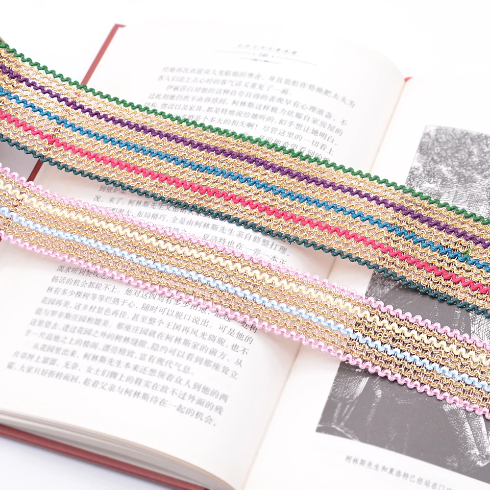  Изготовленная на заказ Полиэстеровая лента для вязания крючком золотистая металлическая