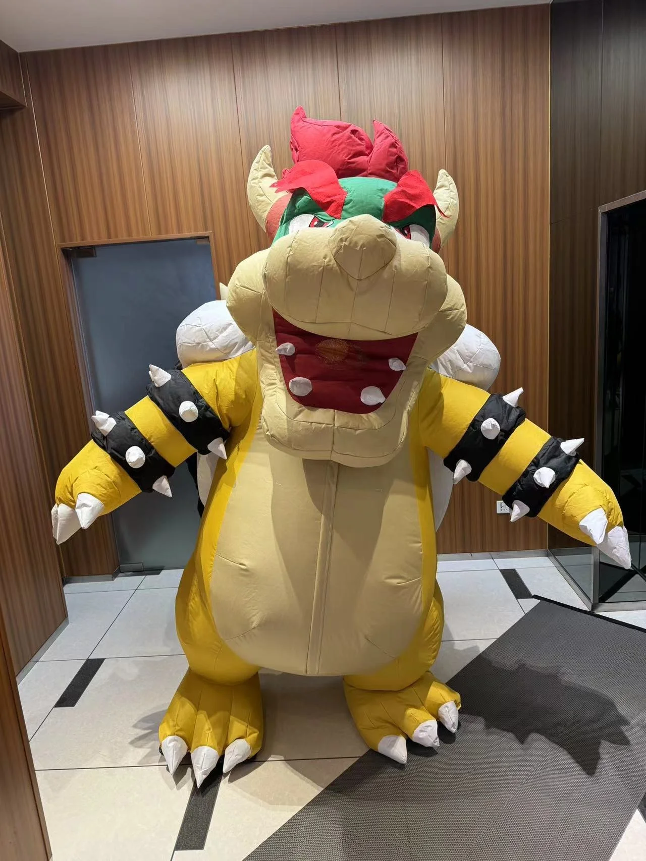 Funny cartoon character cosplay suit inflatable Bowser turtle mascot costume for adults