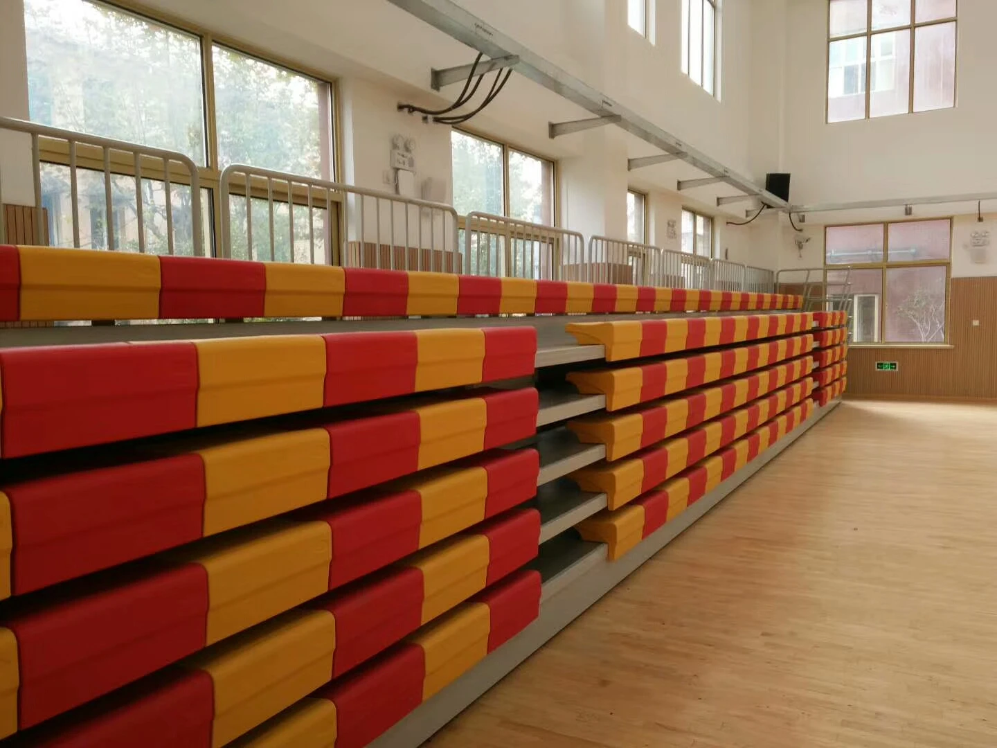 telescopic stadium stands with plastic bench