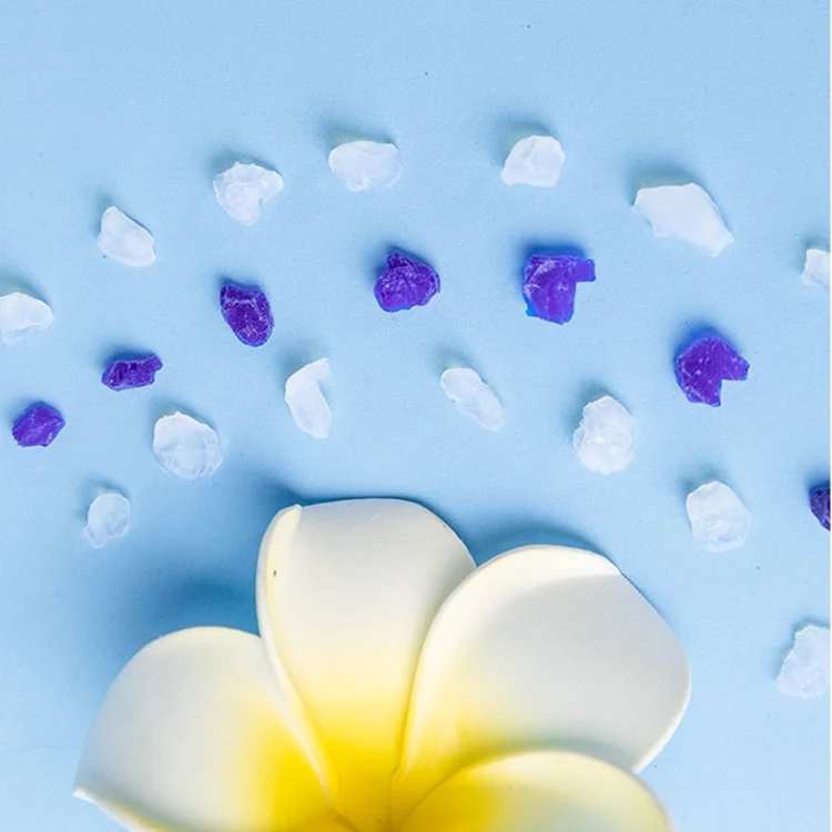 2022 Hot Sales Cheap and Deodorant Pet Product Silica Gel Cat Litter