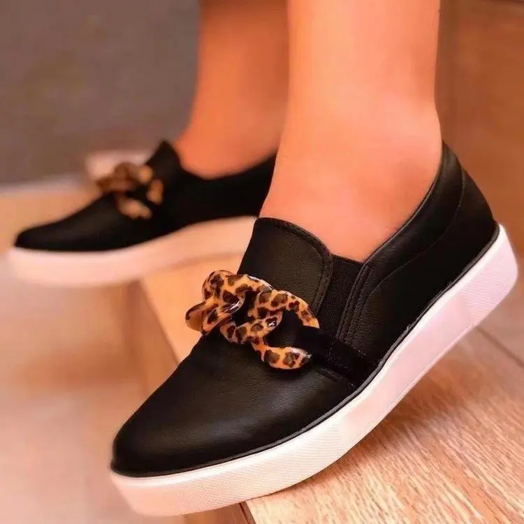 2022 The most popular styles in Southeast Asia black sneakers casual shoes for woman