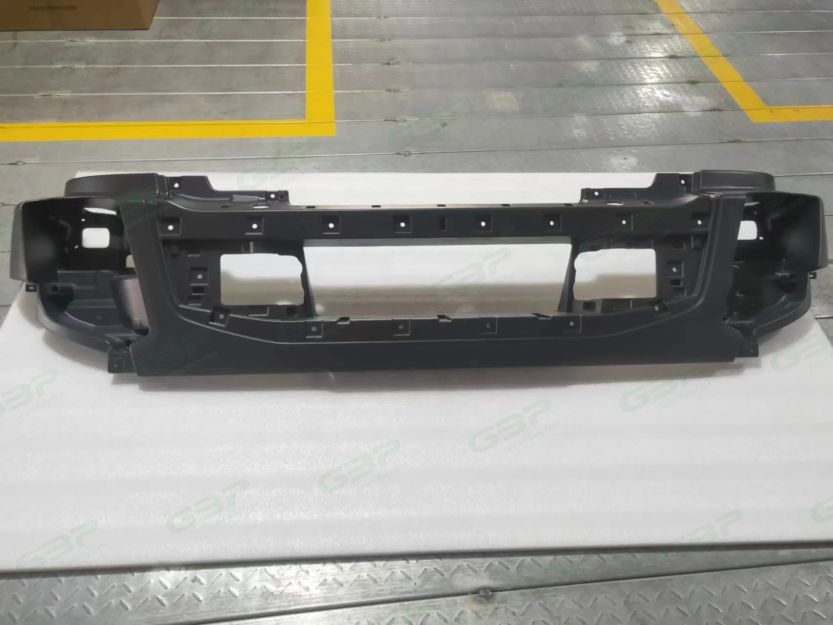 Бампер 82535065 21849925 для европейских деталей кузова грузовика VOLVO