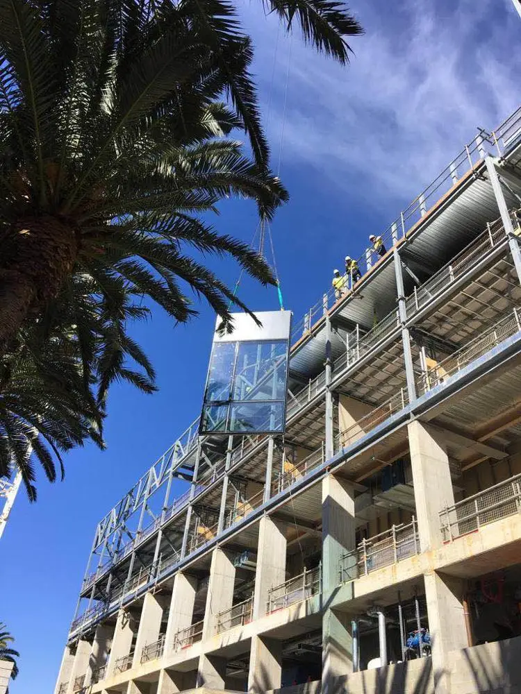 Алюминиевые стены с двойным остеклением из закаленного стекла