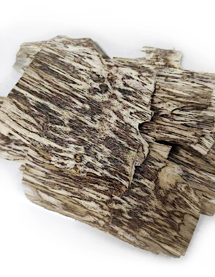 natural Qi Nan agarwood, each log contains thousands of years of accumulation oud wood oud chips