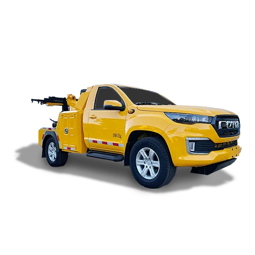 Powerful Foton 4*4 drive pickup wrecker off-road tow truck underground garage towing vehicle expressway rescue vehicle