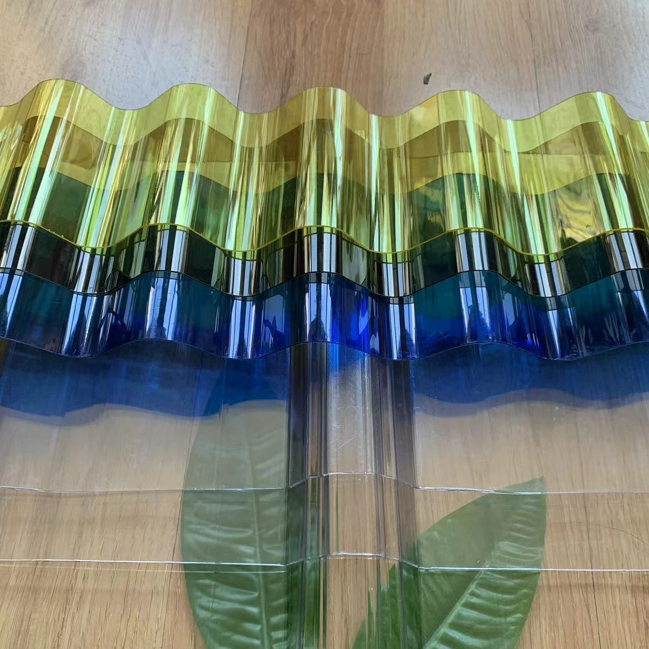 Polycarbonate Corrugated Roofing panel PC Wavy building material Plastic Corrugated Roofing panel is drip proof