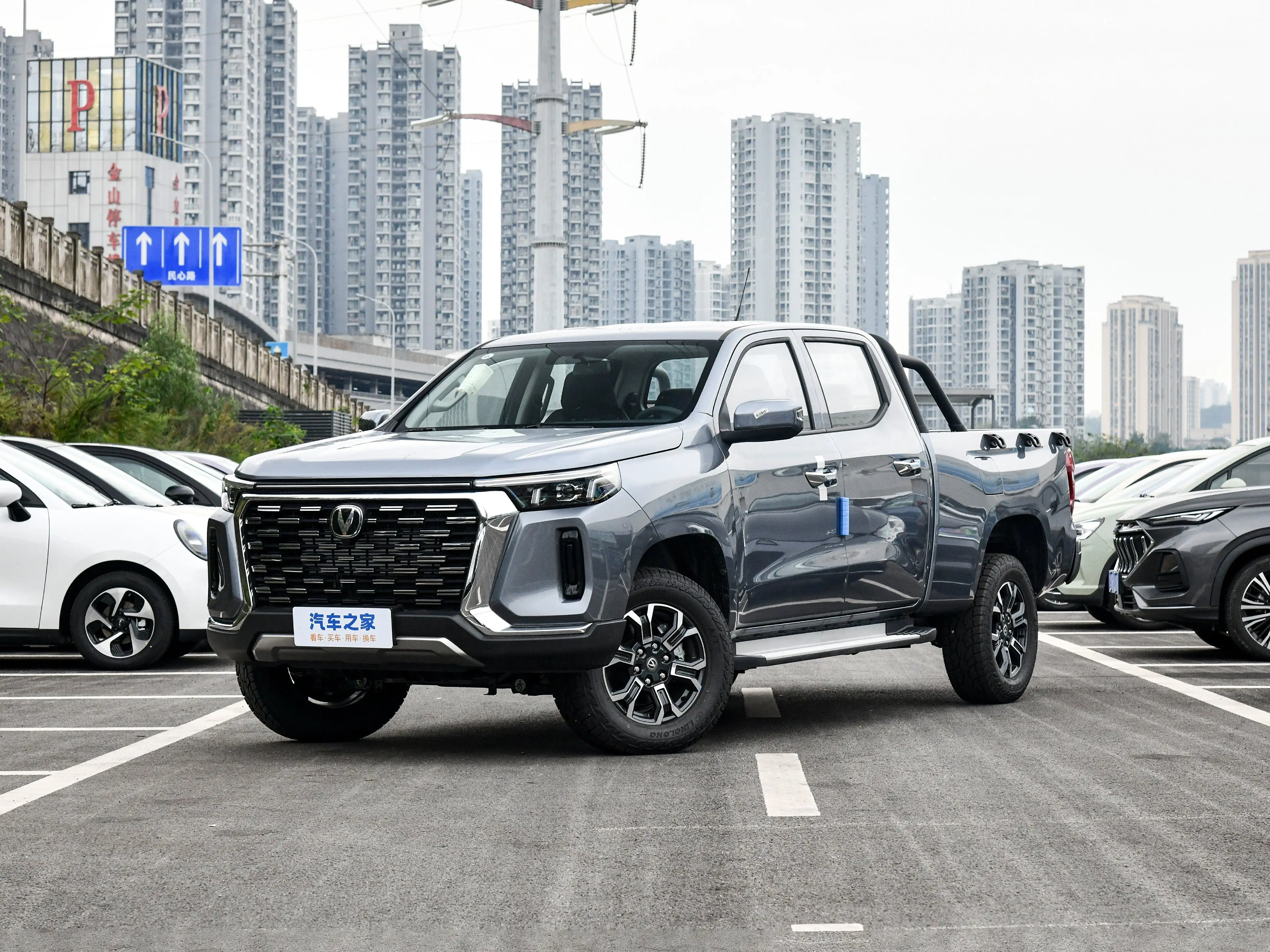 2024 сделано в Китае Changan средний пикап Lantuozhe экономичный автомобиль с бензиновым топливом двойная кабина по низкой цене