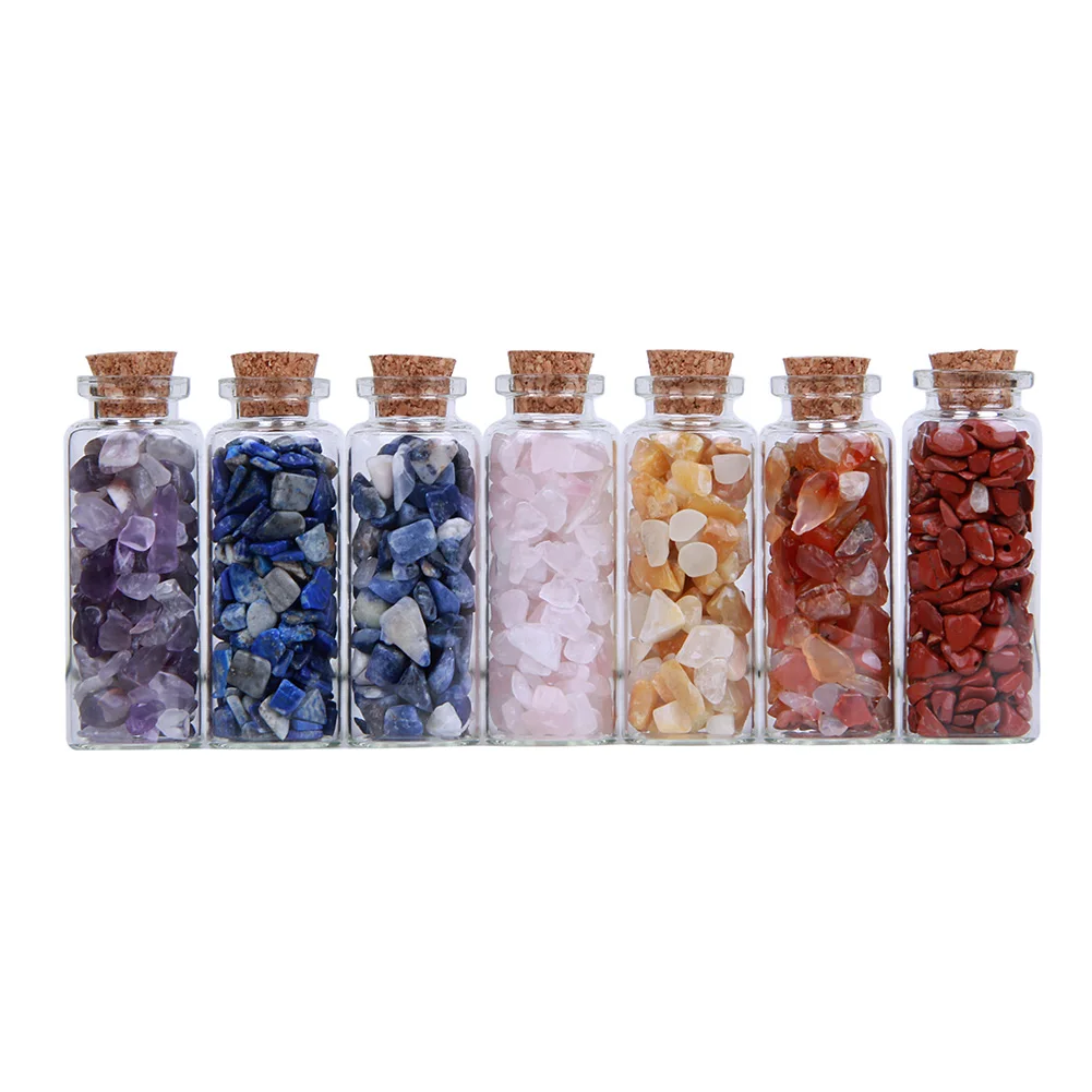 Красочные стеклянные бутылки с 7 чакрами из натурального камня