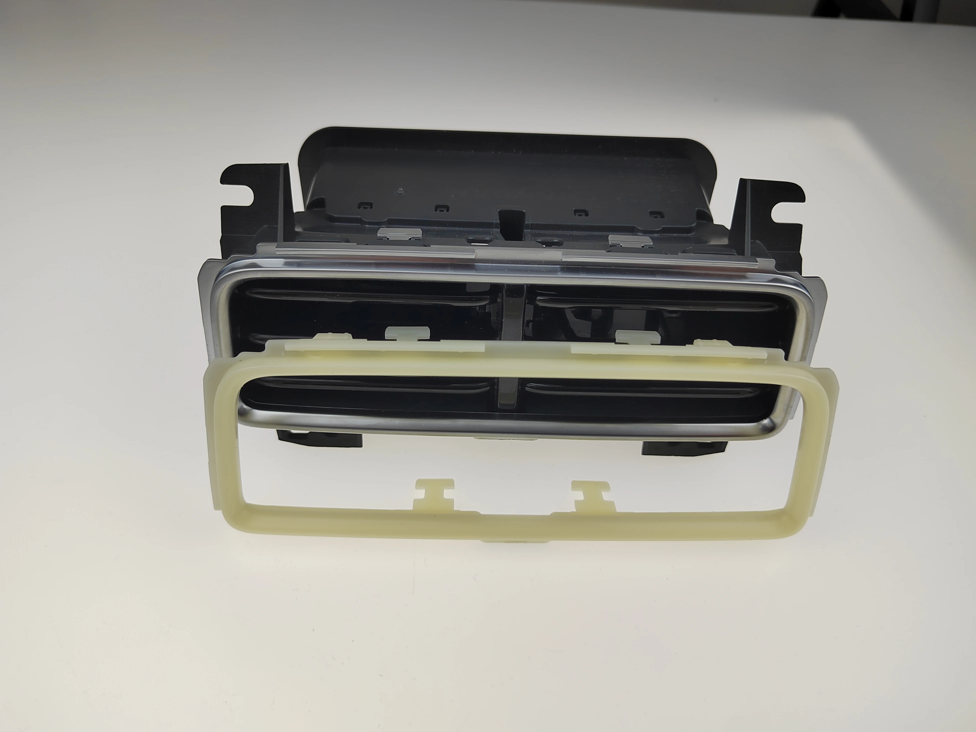 Customized car air outlet decoration plastic injection plastic electroplating service