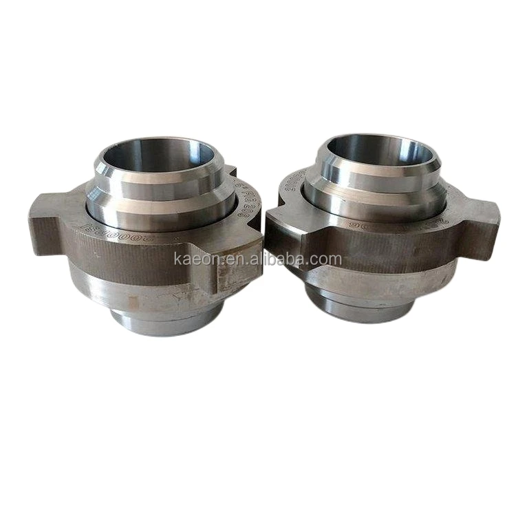 Three lug nuts and self locing ACME thread Threaded butt weld Hammer Union