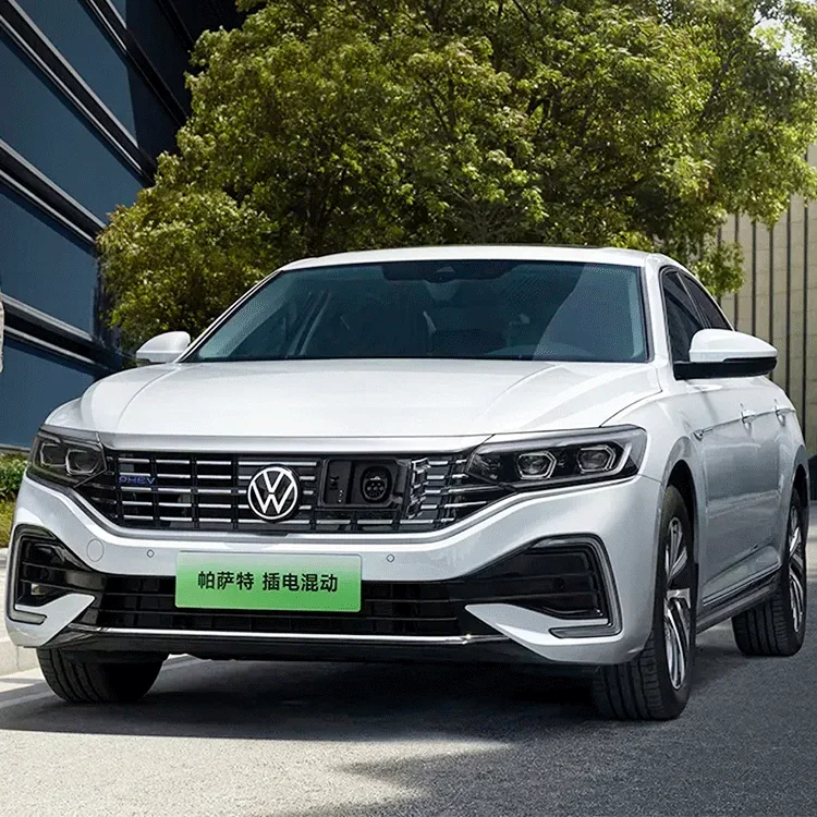 China Hot Selling Best Price 2024 Chinese sedan For Volkswagen passat Used Cars Redesigned 380tsi 2WD