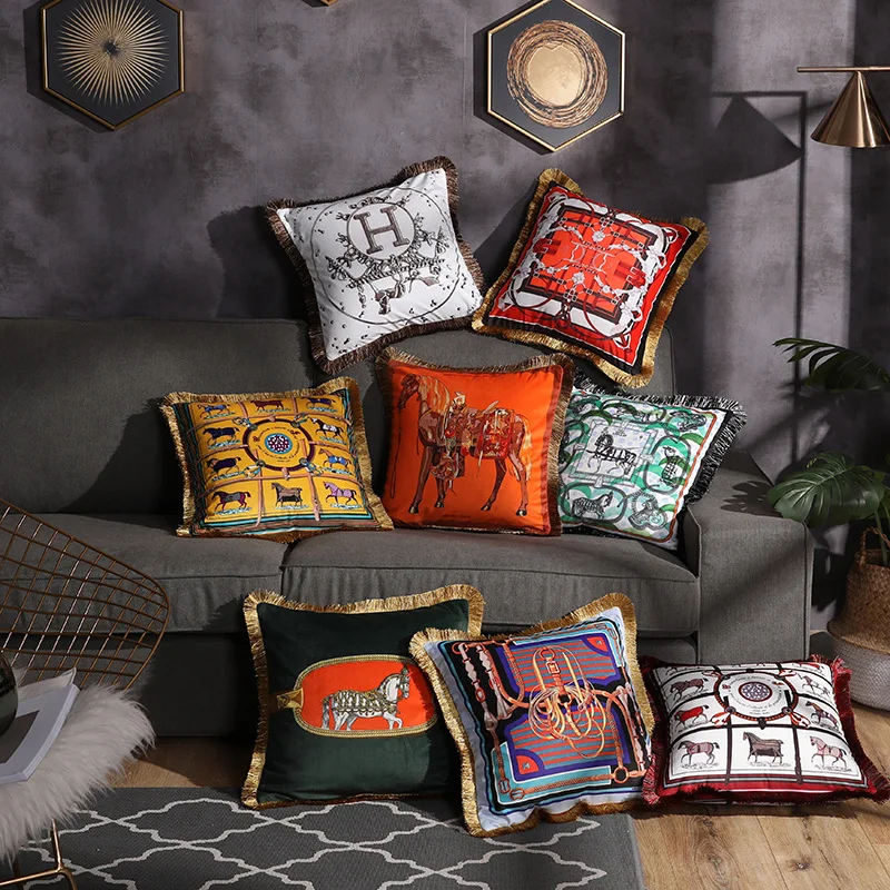 Hot selling luxury horse design velvet colorful home decor throw pillowcase cushion solid pillow cover sofa macrame pillow case