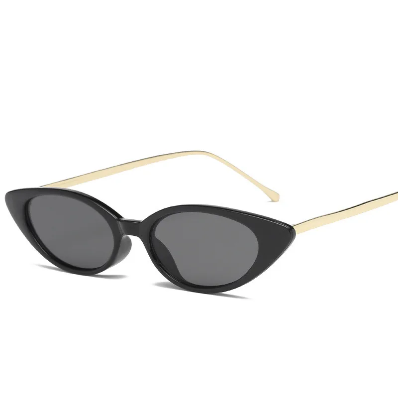 Small frame exquisite popular metal temple small cat eye sunglasses women men sun glasses gradient triangle shape outdoor shades