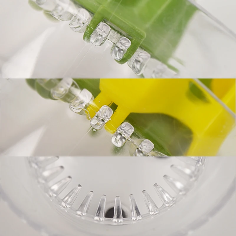 New Products 2019 Hot Innovative Kitchen Gadget Manual Plastic Lemon Squeezer