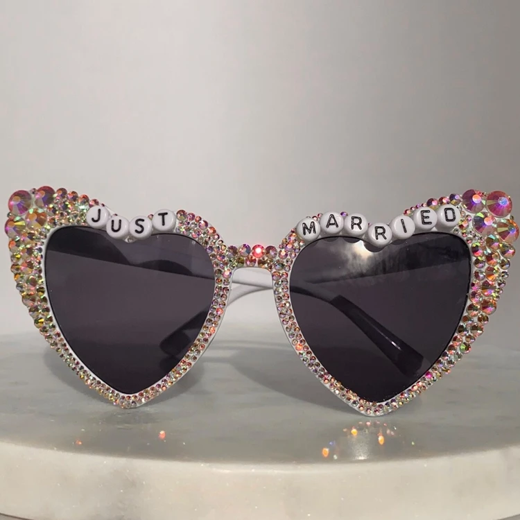 Hstyle Bachelorette Party Bride Just Married Sunglasses Heart Shaped Shiny Bling Diamond Glasses Bridal Shower Bride Party Gifts