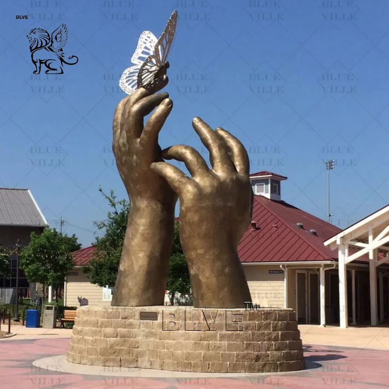 BLVE Large Size Outdoor Decoration Casting Metal Copper Brass Statues Bronze Hand Sculpture For Garden