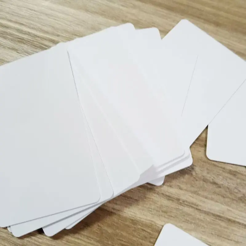 High-Quty Custom Printed Blank Poker Size Playing Cards Luxury Paper Box Custom Made Game Cards for Promotional or Gift Use