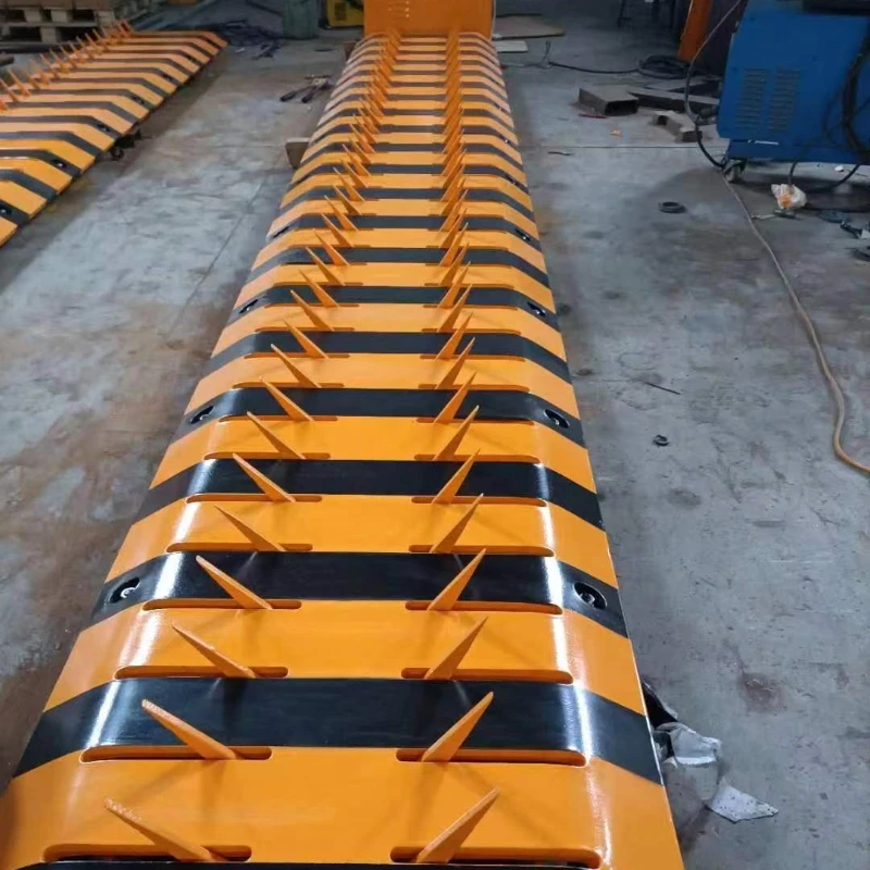 3 Meter Traffic full-automatic Hydraulic electronic Spikes Retractable Spikes Road Blockers