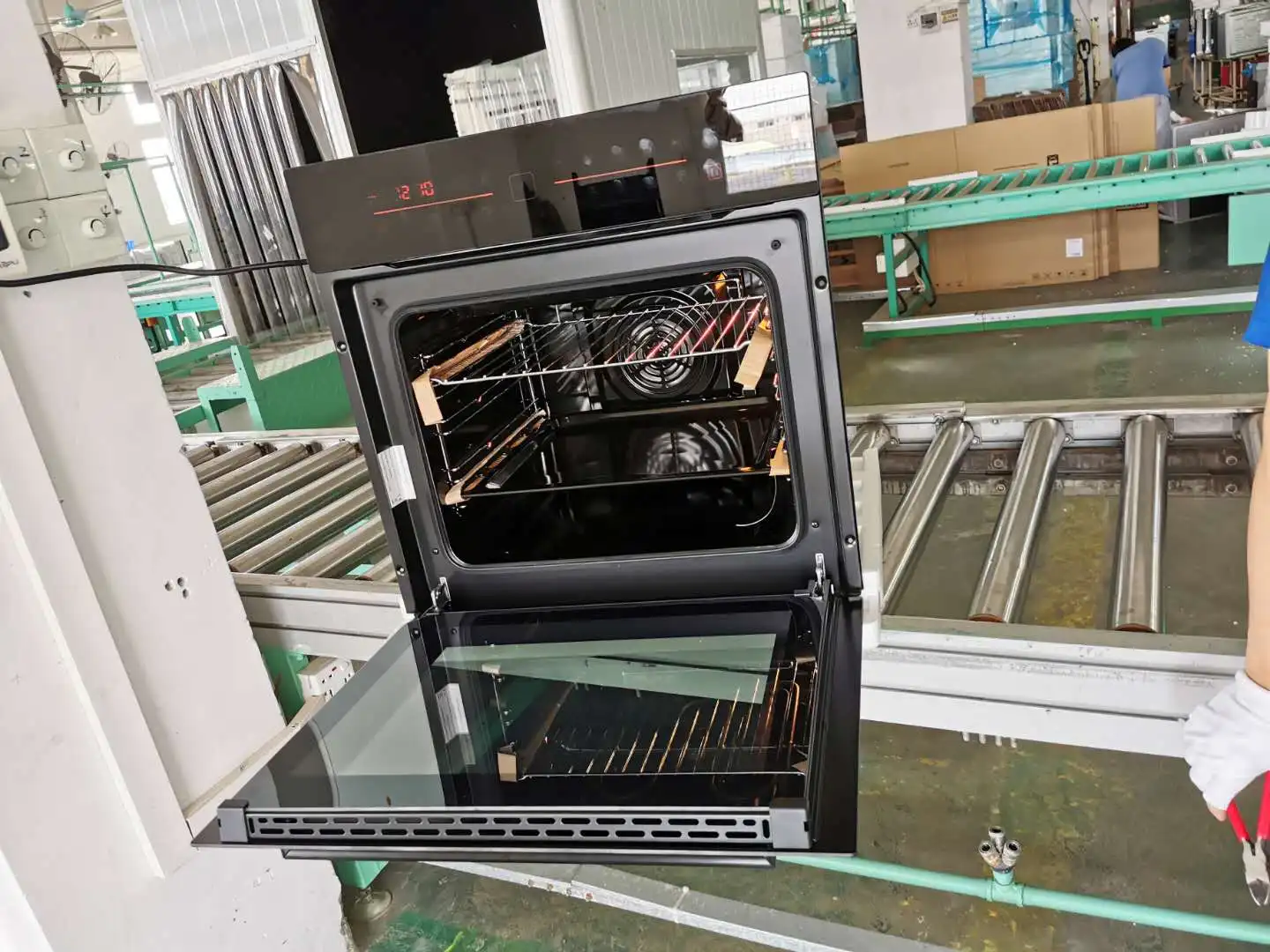  Foshan 60l встроенная электрическая цифровая конвекционная печь горячего воздуха для выпечки пиццы домашнего использования продажи сенсорная