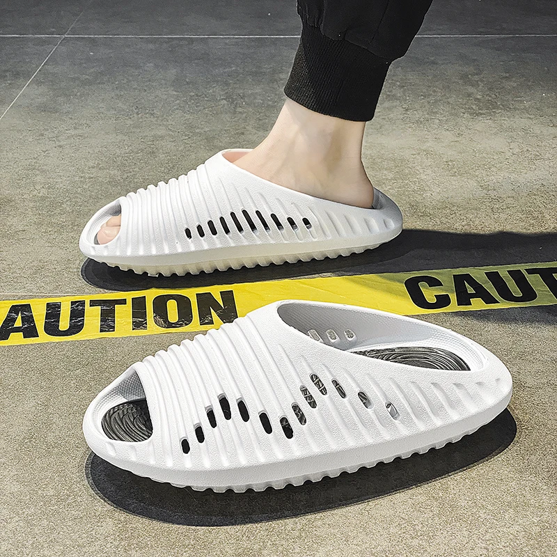 Casual Couple Slippers New Summer Non Slip Beach Hole Shoes Soft Bottom Spaceship beach Slide Sandals For Women