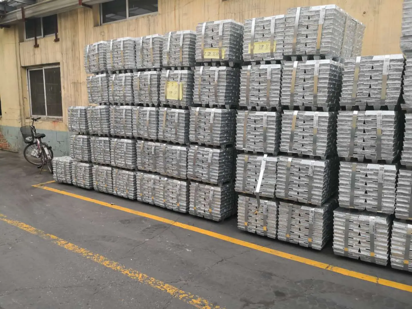Factory Supply Material Zinc Ingot 99.995%/Zinc Ingot99.99% for sale