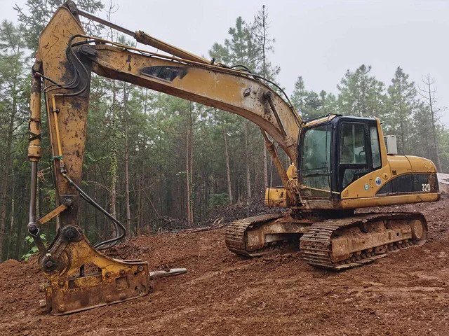 Multifunctional Well Received earthmoving machinery 20ton excavator machine 320GC digging machine hot sell cheap and reliable