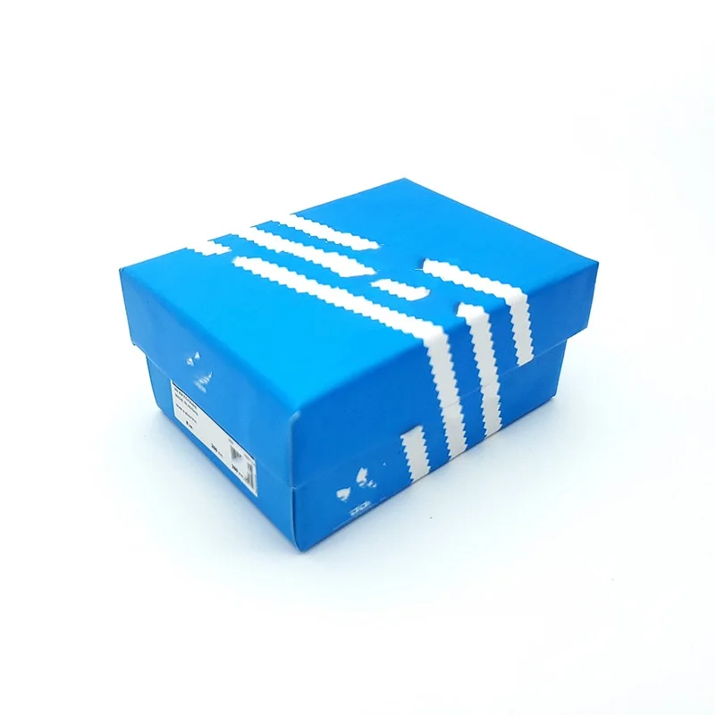 52 Style Hot-sell wholesale 3D Mini Sneakers shoes Keychain Model cute keychains box and bag