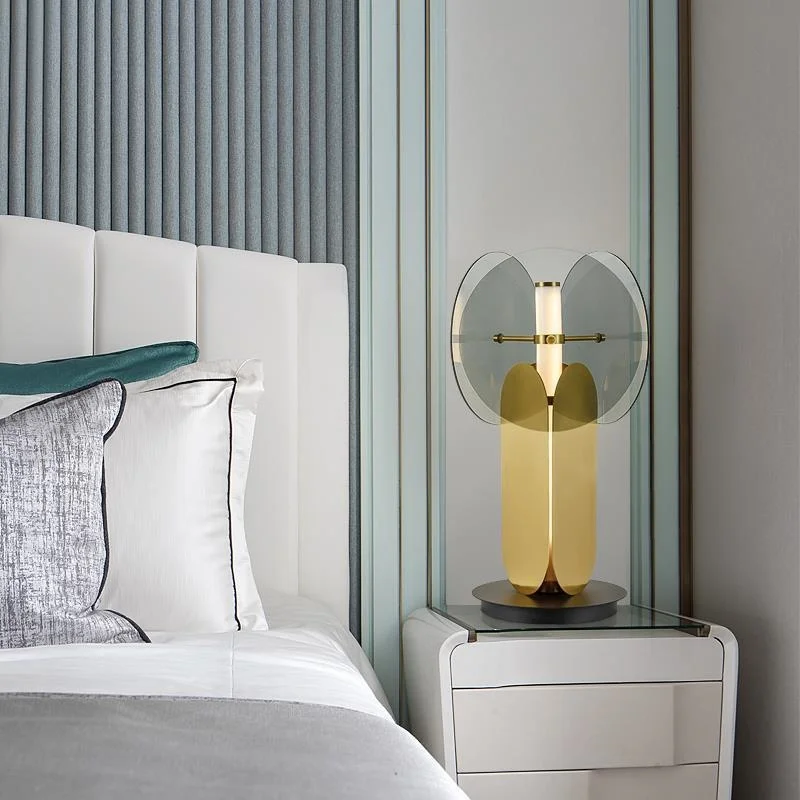 Italian style luxury bedroom bedside lamp Nordic minimalist glass owl living room exhibition hall artistic decoration desk lamp