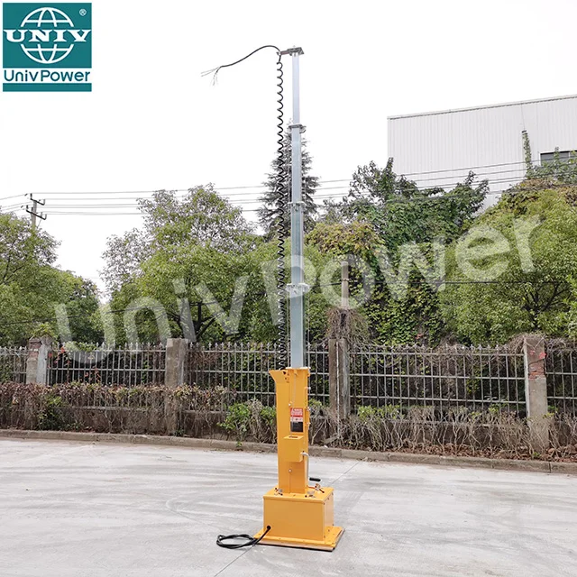 Mobile telecommunication light tower mast telescopic antenna mast for road use