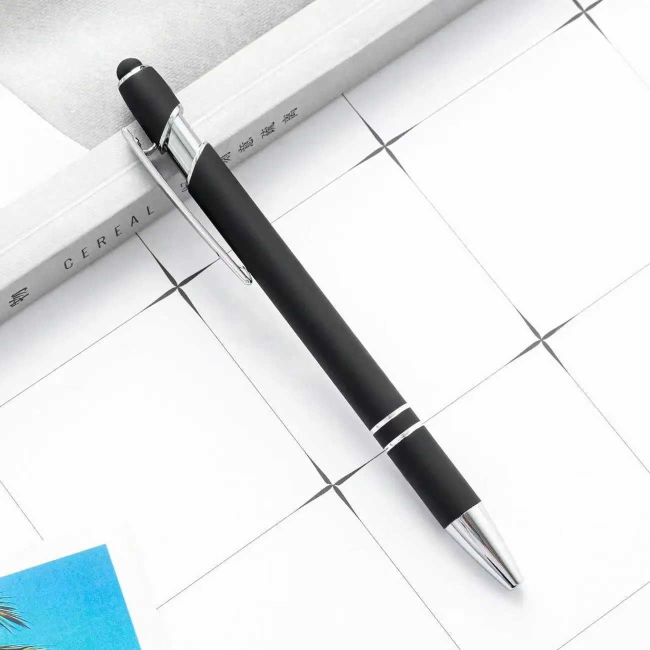 2024 Low MOQ Manufacture Soft Touch Click Ball Pen Stylus Laser Engraved Silicone Coating Aluminum Rubber Finish Sports Logo