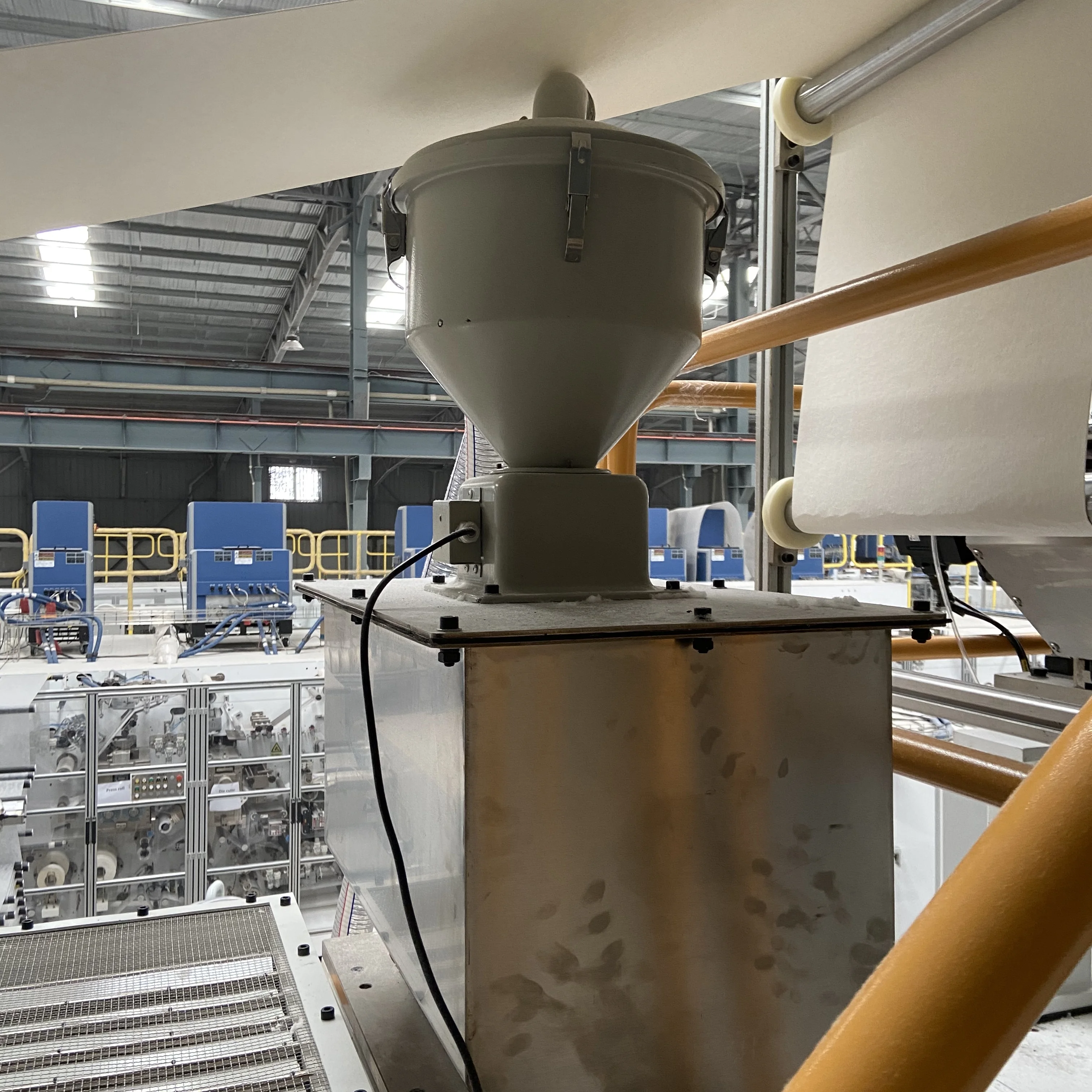 Welldone China adult and baby diaper making machine production line