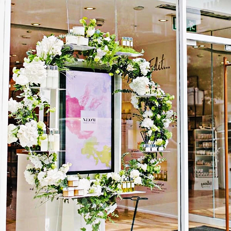 Retail store Low Power High Thin Screen Double Sided 4K digital signage Window Lcd Display For Advertising Playback