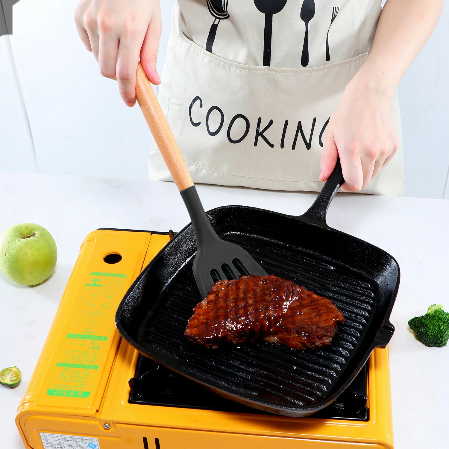 Colorful Silicone Cooking Utensils With Wooden Handle 12 Pieces Heat Resistant Silicone kitchen utensils Non-Stick Utensils Set