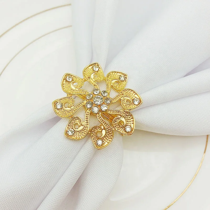 Luxury Flower Napkin Ring Gold Metal Napkin Rings Holder Crystal Diamond Dinner Napkin Rings wedding Table Decoration HWD39