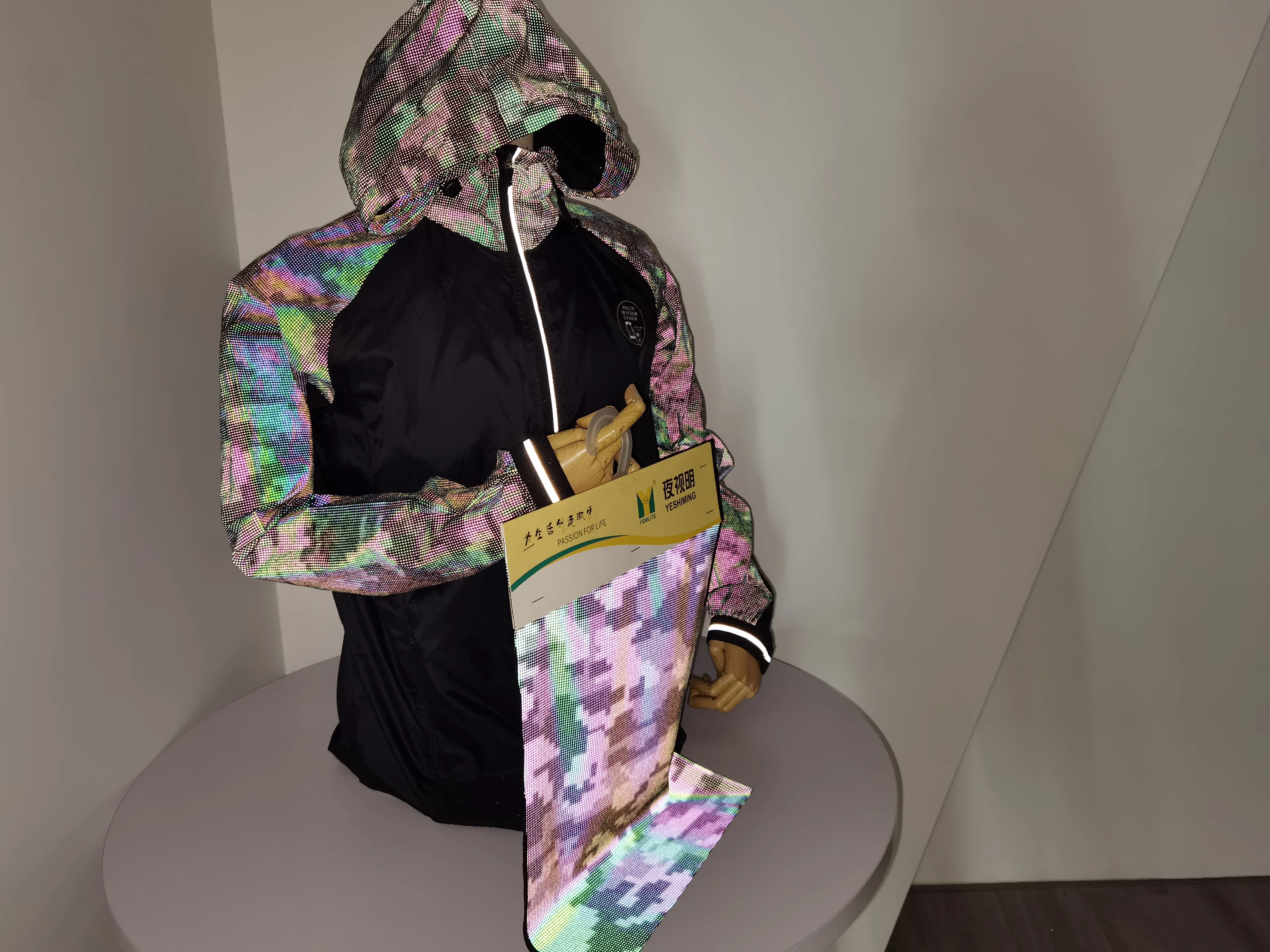 2023 горячая Распродажа светлая Радужная Серебристая хлопковая светоотражающая ткань для светоотражающего жилета