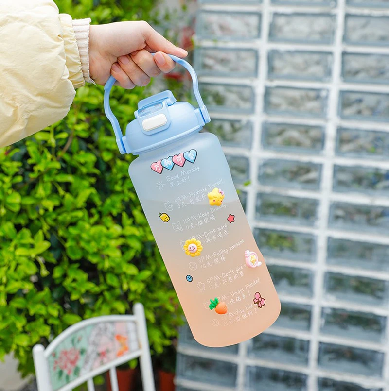 Двойная пластиковая летняя бутылка для воды со шкалой Большая вместительная чашка Высококачественная Спортивная занятий спортом на открытом воздухе