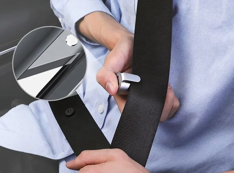 car Emergency Multifunction Tool car chargers ( Escape Hammer, Seat Belt Cutter )